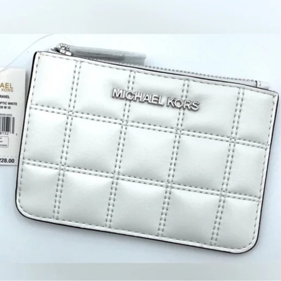 NWT Michael Kors Rare Discontinued White quilted Leather (Chocolate bar) Wallet - Picture 1 of 16